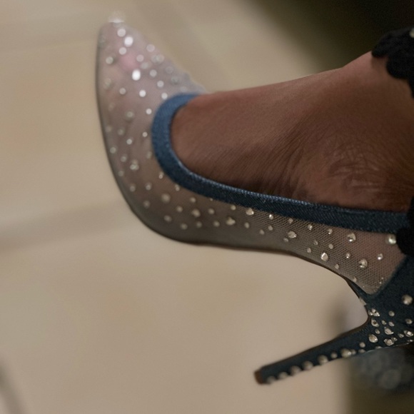 Perfect denim rhinestone e bling heels New without tag or box - Picture 4 of 6